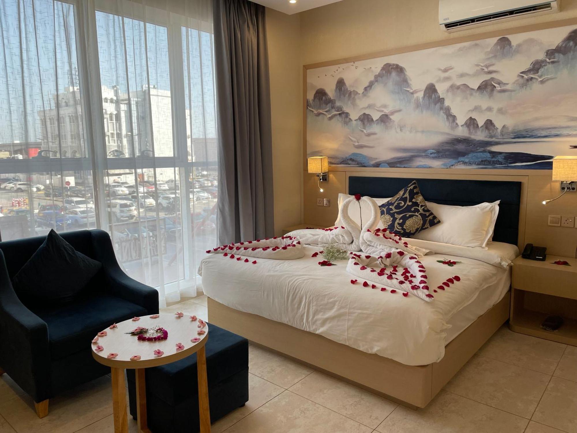 Season Inn Hotel Barka Bagian luar foto