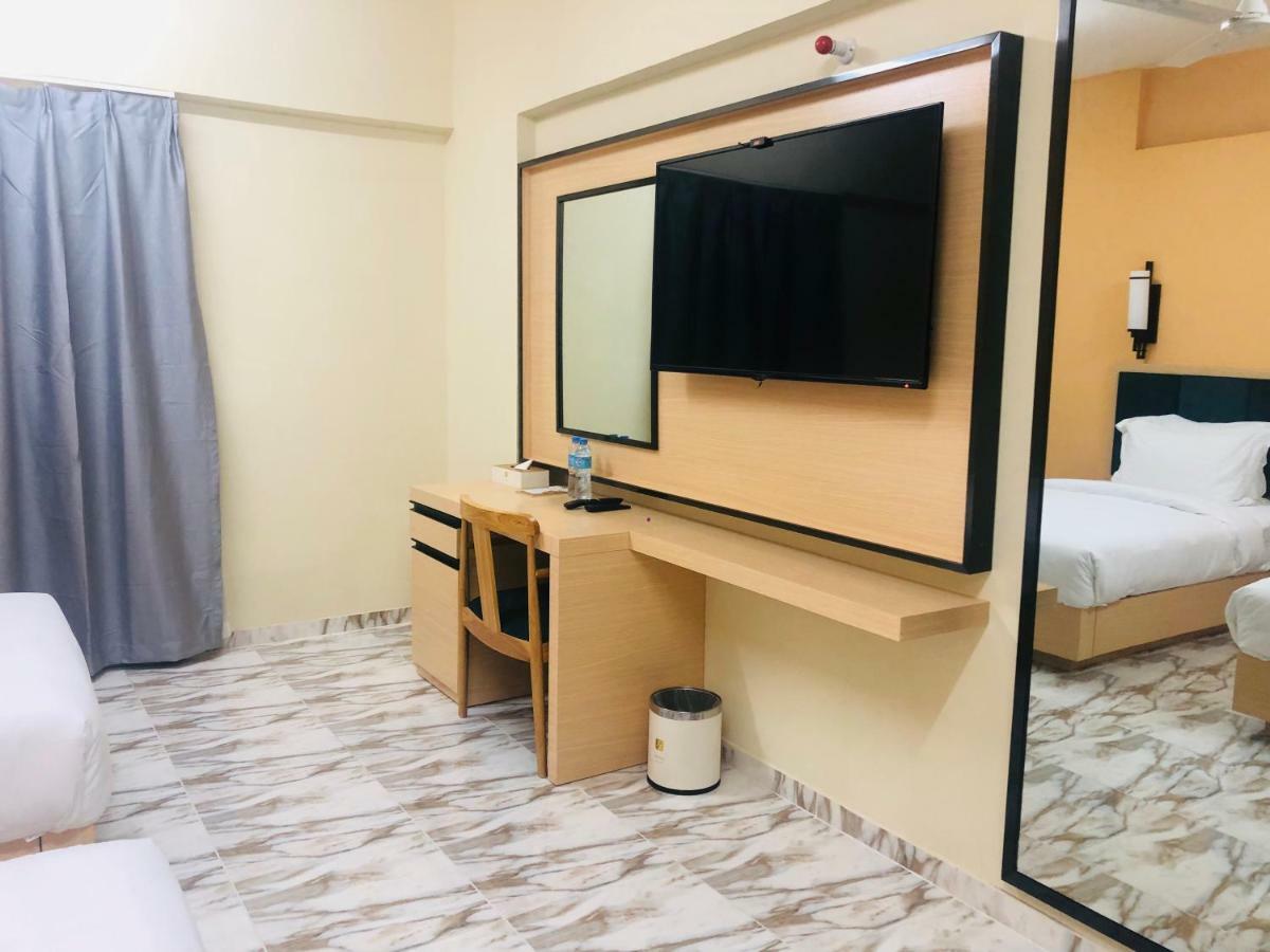 Season Inn Hotel Barka Bagian luar foto